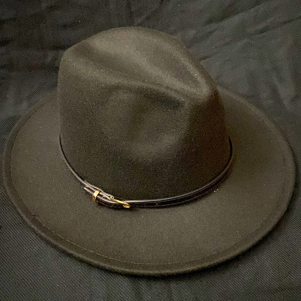 Beautiful black with pink Fedora